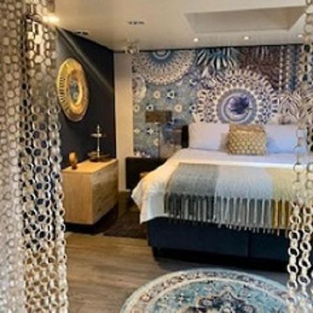 Het Atelier, Sfeervolle B&B Compleet Appartement In Hartje Staphorst ภายนอก รูปภาพ