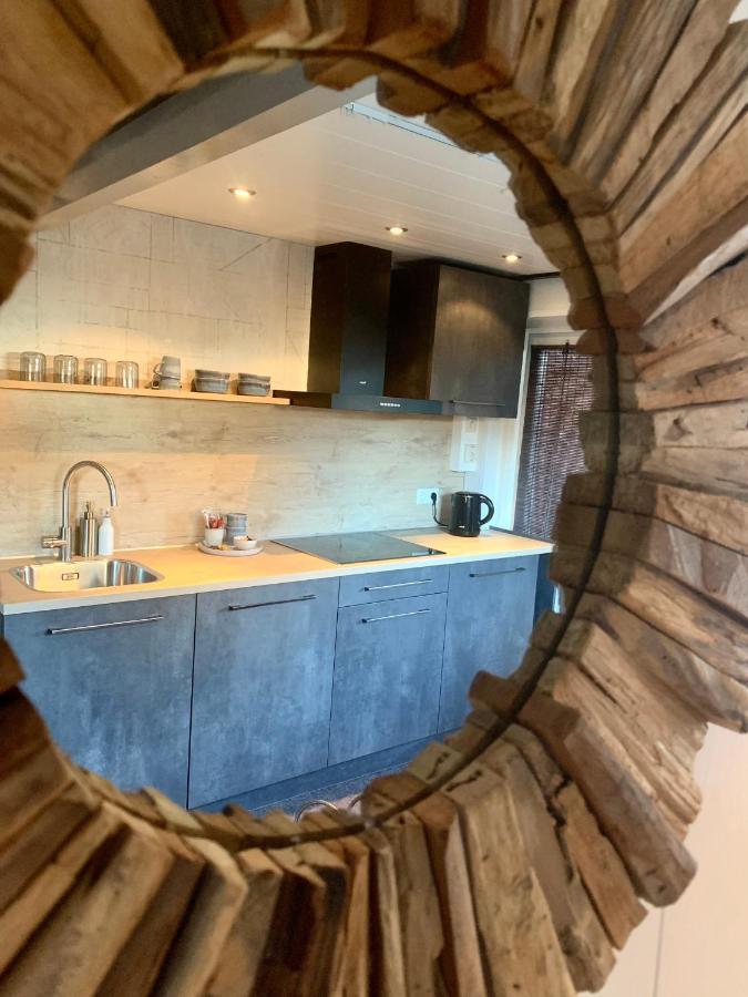 Het Atelier, Sfeervolle B&B Compleet Appartement In Hartje Staphorst ภายนอก รูปภาพ