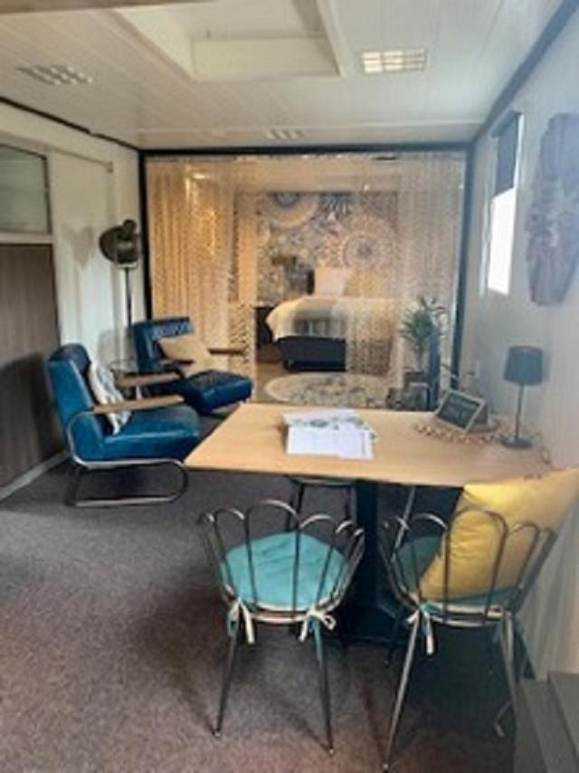 Het Atelier, Sfeervolle B&B Compleet Appartement In Hartje Staphorst ภายนอก รูปภาพ